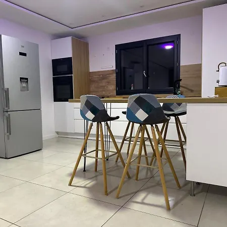 Charming New House T4 וילה *