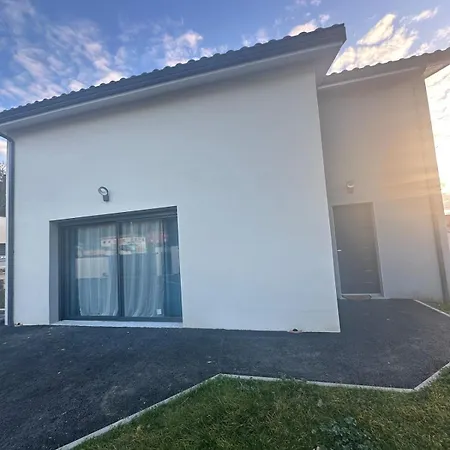 וילה Charming New House T4 *